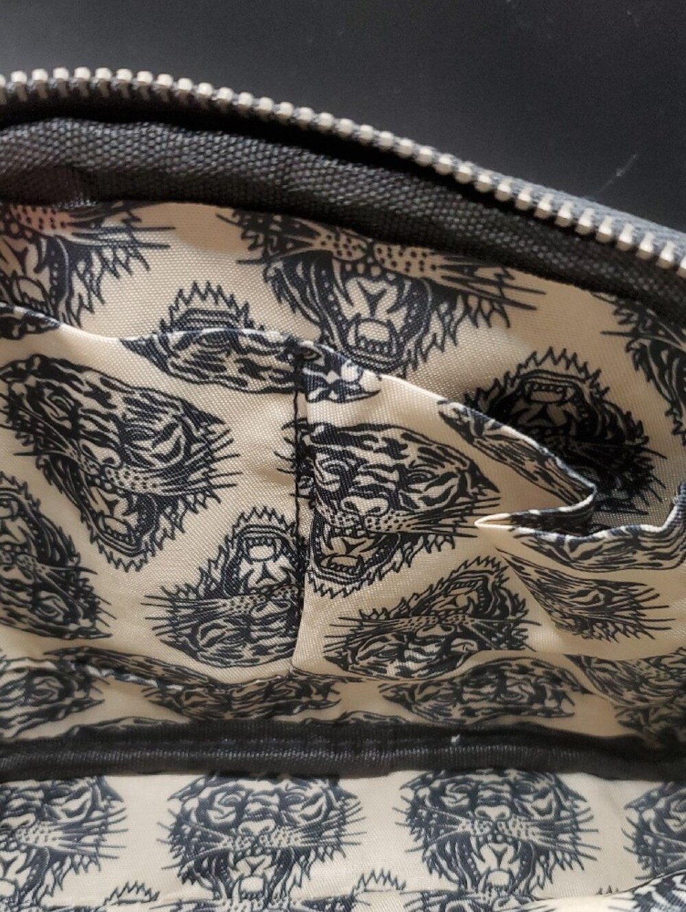 Ed Hardy Leopard Crossbody Bag with Pink Script and Rose - Picture 6 of 12